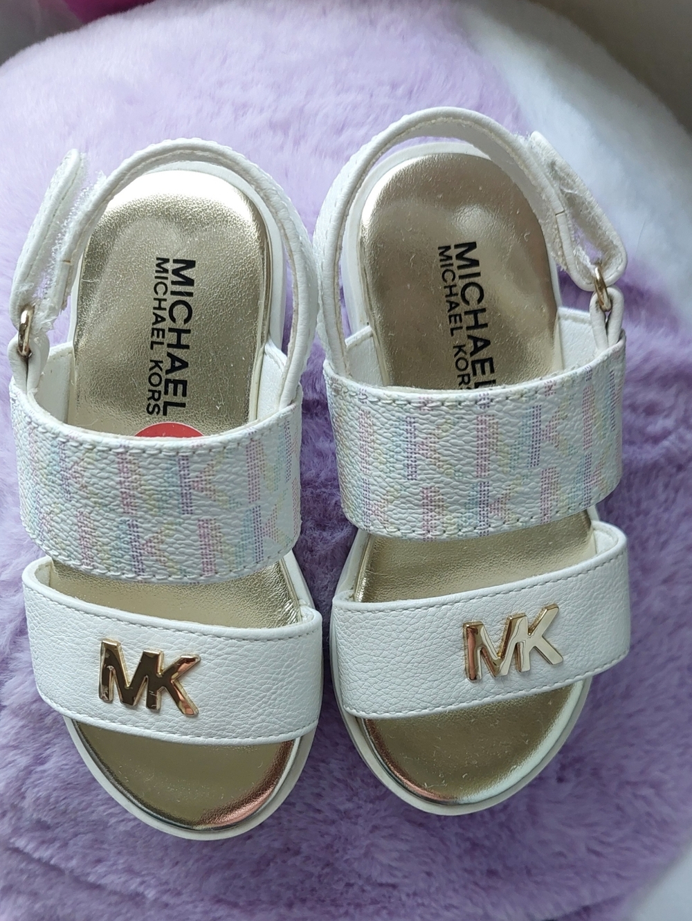 Michael Kors Girls' White w/Pastel MK Pattern & Gold Logo~ Sz 6. Pre-Loved.